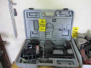 SENCO 18 GAUGE CORDLESS STAPLE GUN (W-51) LOADING & HANDLING FEE $5-